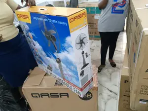 Photo - Admirable Qasa 18'' Rechargeable Standing Fan