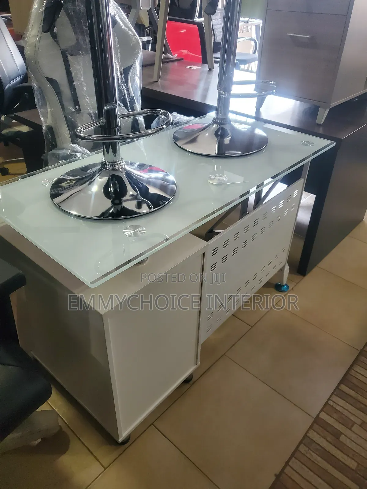 1.2metre Glass Table