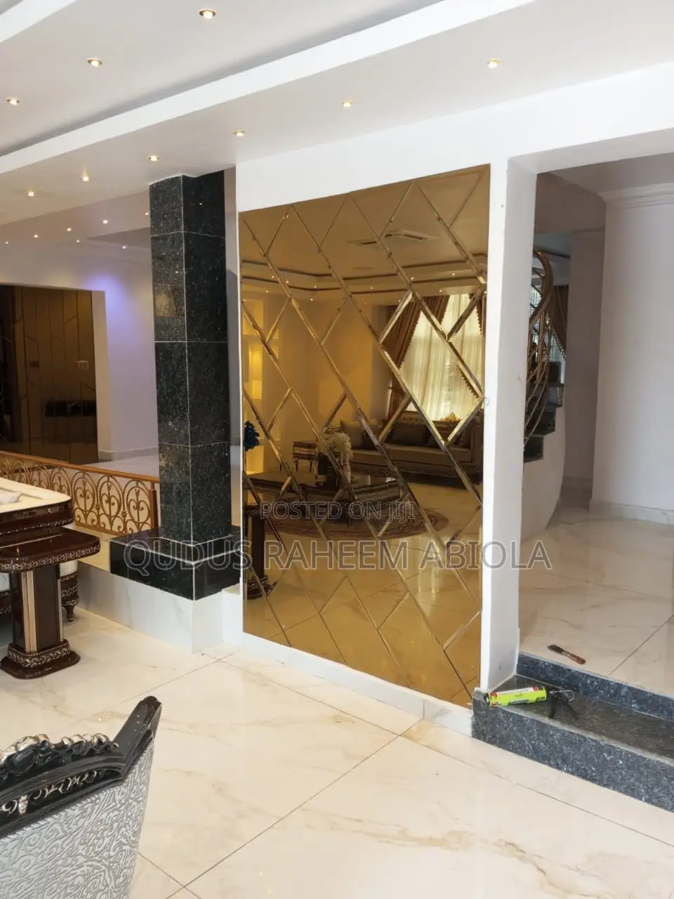 Golden Mirror Bebble Design