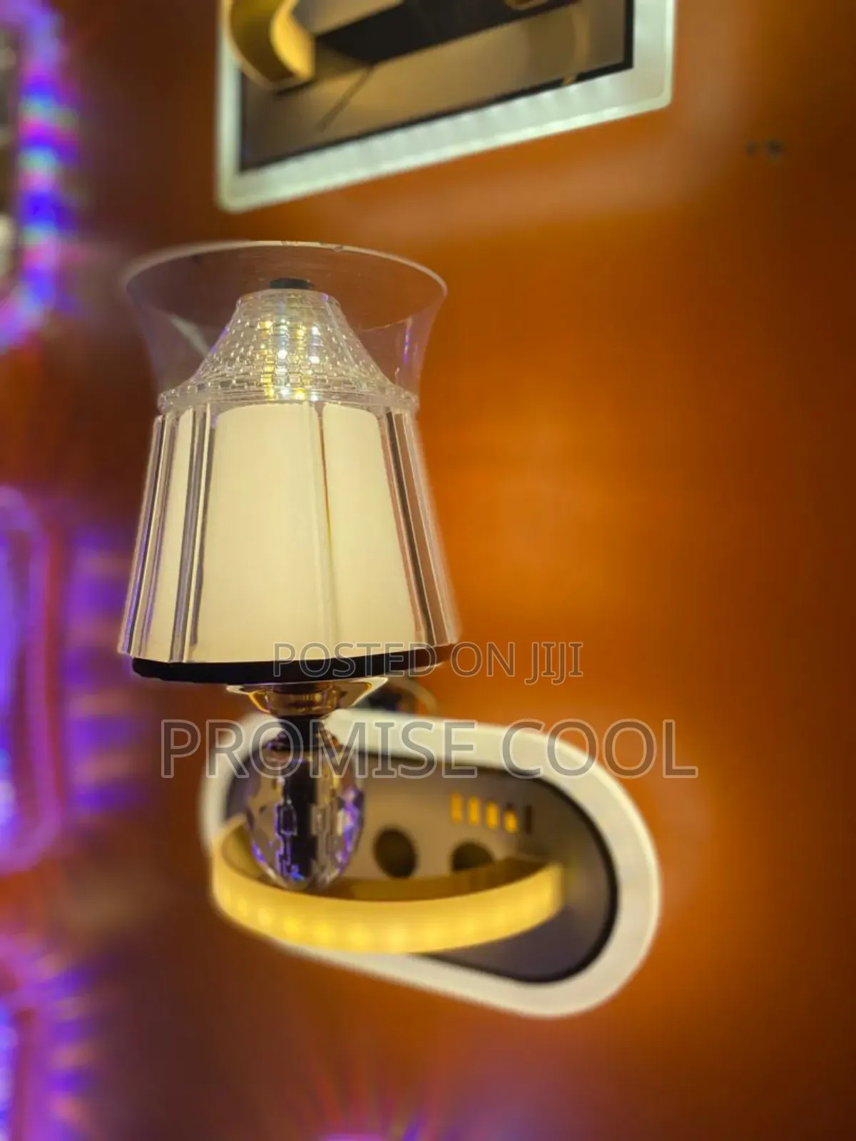 Dropping Light and Socket