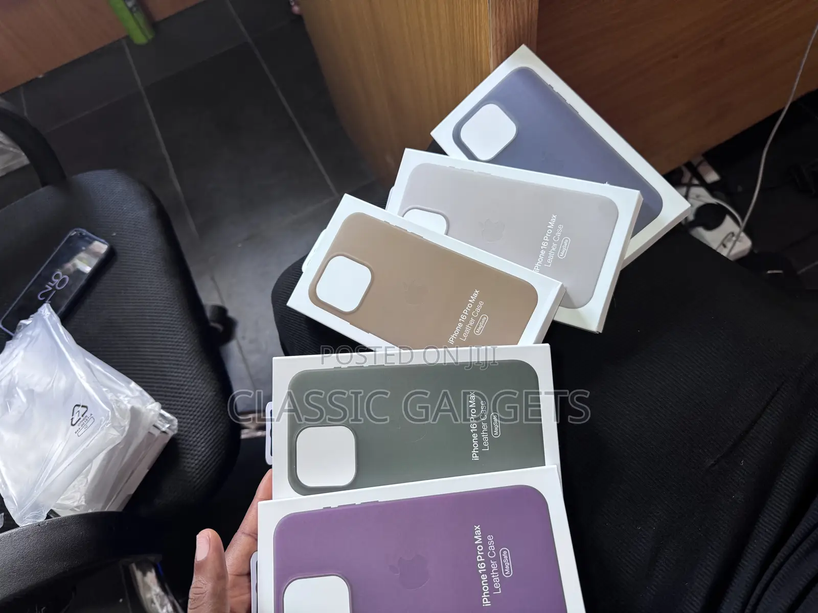 Magsafe Leather Case for iPhone 16 Pro and 16 Pro Max