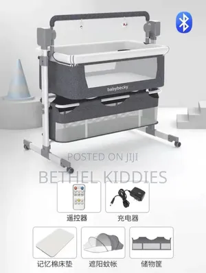 Next to Me Baby Bed With Bluetooth