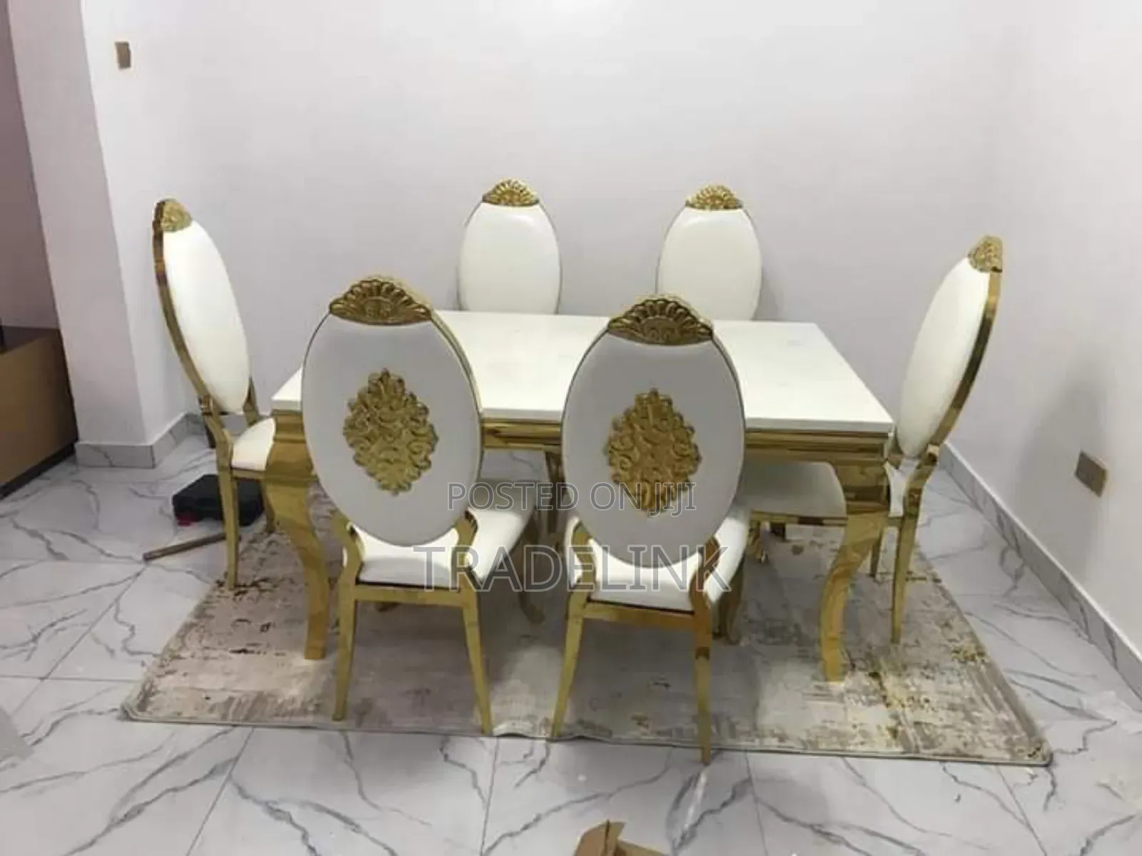Dinning Table and Chairs
