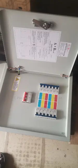 12fuse DB Unit