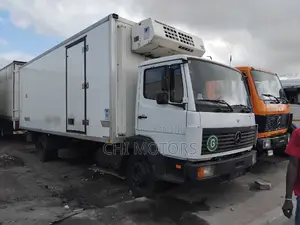 Mercedes Cooling Truck 10tons