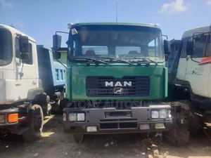 Tokunbo Man Diesel 10 Tyres Tipper