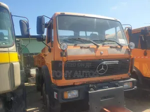 1922 Tokunbo Mercedez Benz 6 Tyres Dump Truck