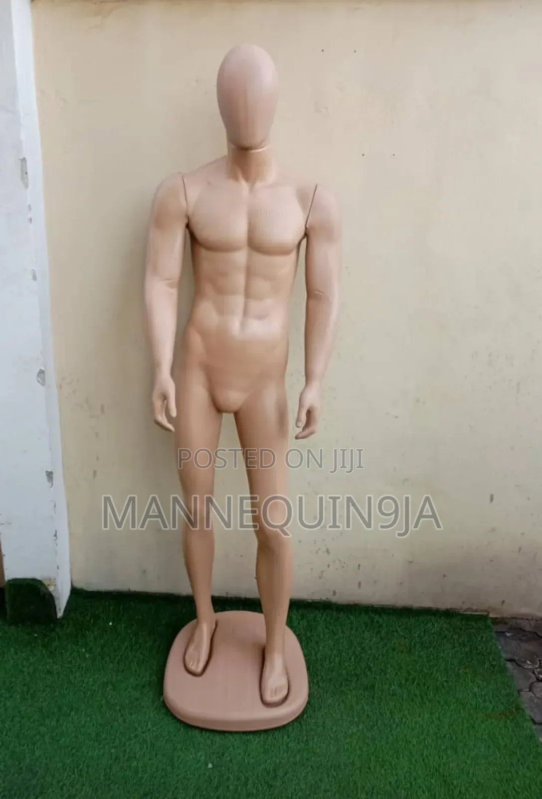 Male Macho Mannequin