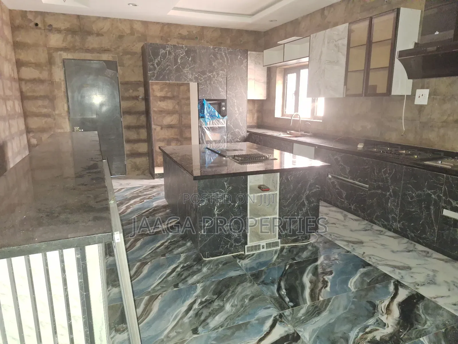 9bdrm Duplex in Katampe Extension for sale