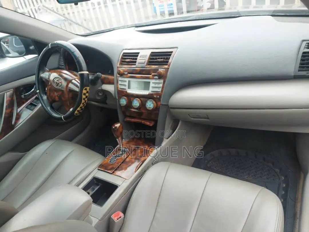 Toyota Camry 2016 Available for Hire