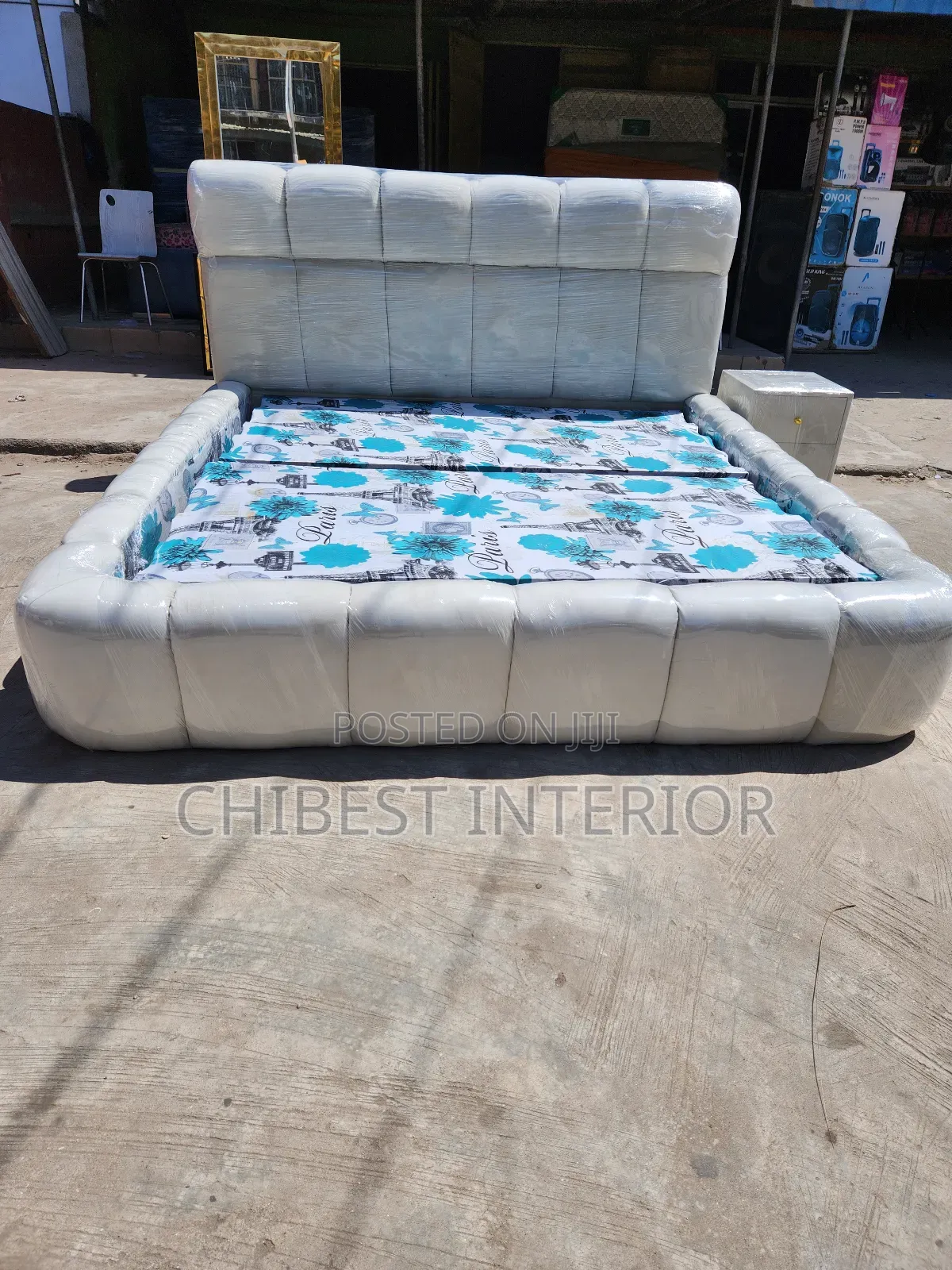 6by6 Padded Bed Frame With Two Step Bed Side