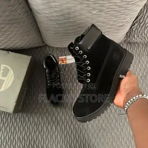 Original Timberland Suede Black Boots