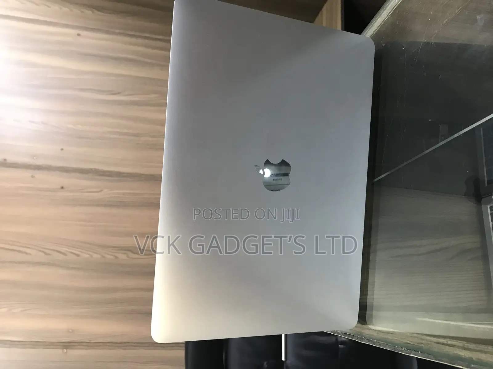 Laptop Apple MacBook 2020 8GB Intel Core I5 SSD 512GB