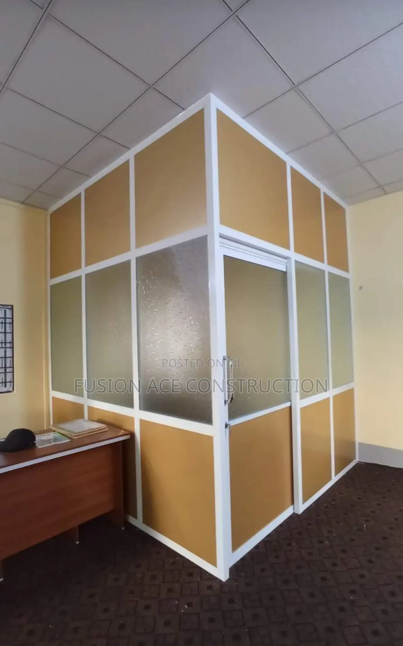 Office Aluminium / Board Participationing