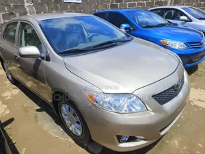 Toyota Corolla 2010 Gold