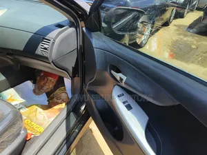 Toyota Corolla 2012 Black
