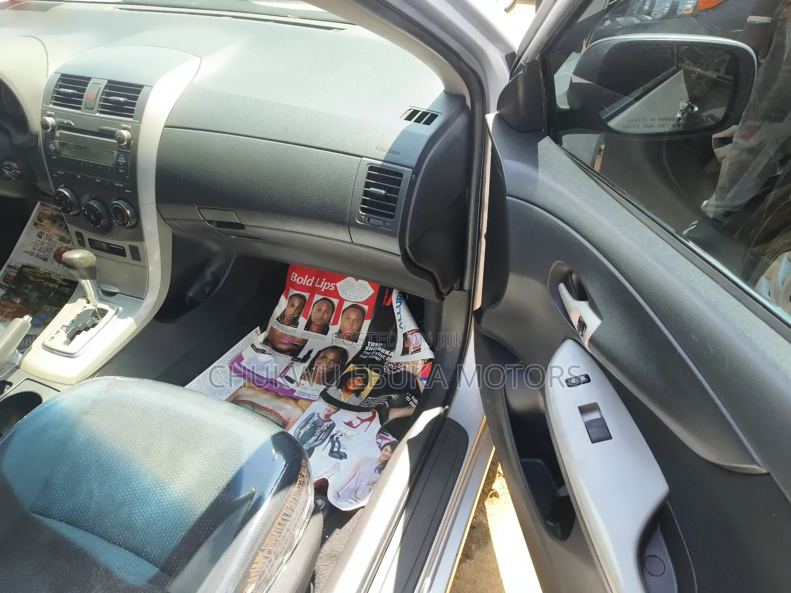 Toyota Corolla 2010 Silver
