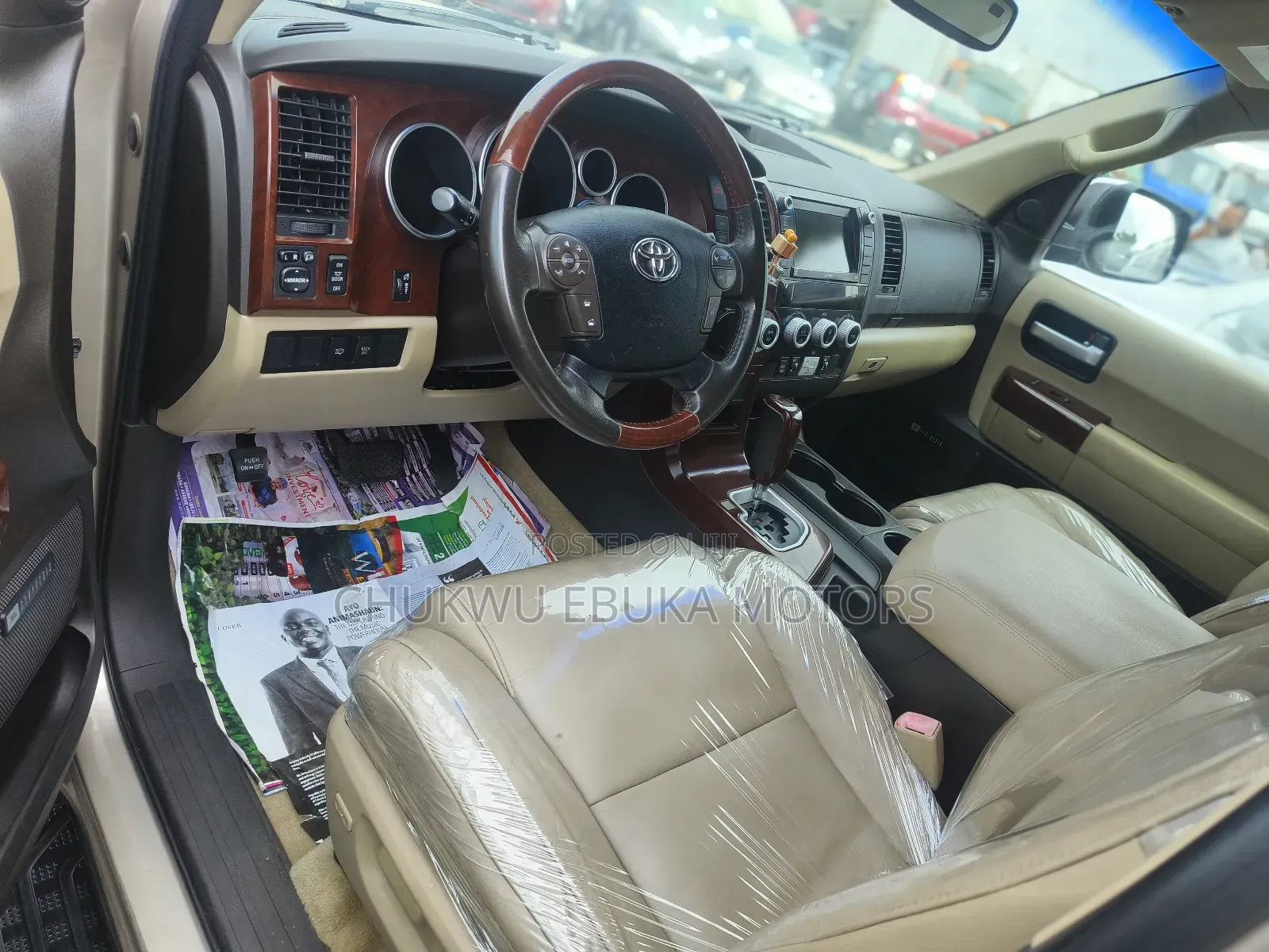 Toyota Sequoia 2013 Gold