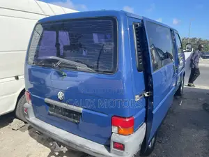 Volkswagen Transporter 2007 Blue