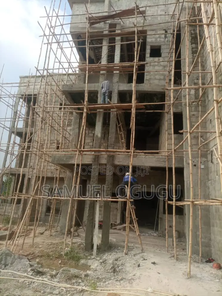 Building Contractors