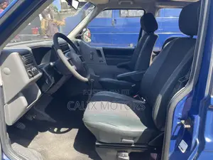 Volkswagen Transporter 2005 Blue