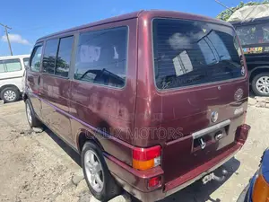 Volkswagen Transporter 2006 Red