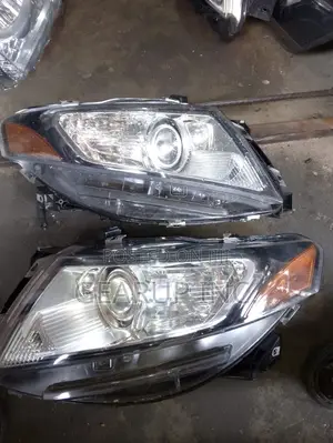 Set of Headlights for Lincoln MKT