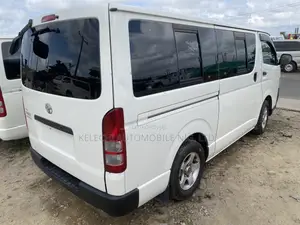 Toyota HiAce 2010 White
