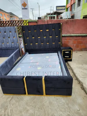 4.5by6 Bed With a Side Drawer