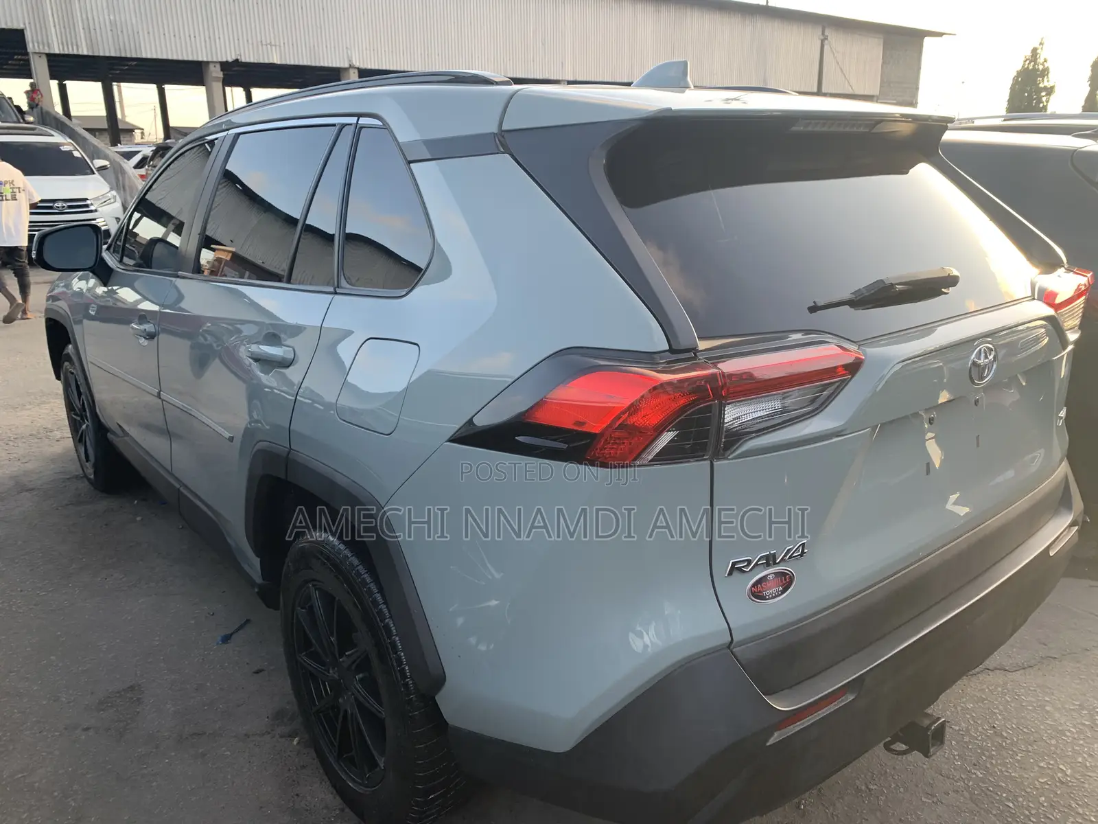 Toyota RAV4 XLE AWD 2019 Gray