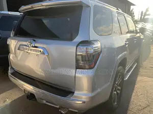 Toyota 4-Runner 2015 Silver
