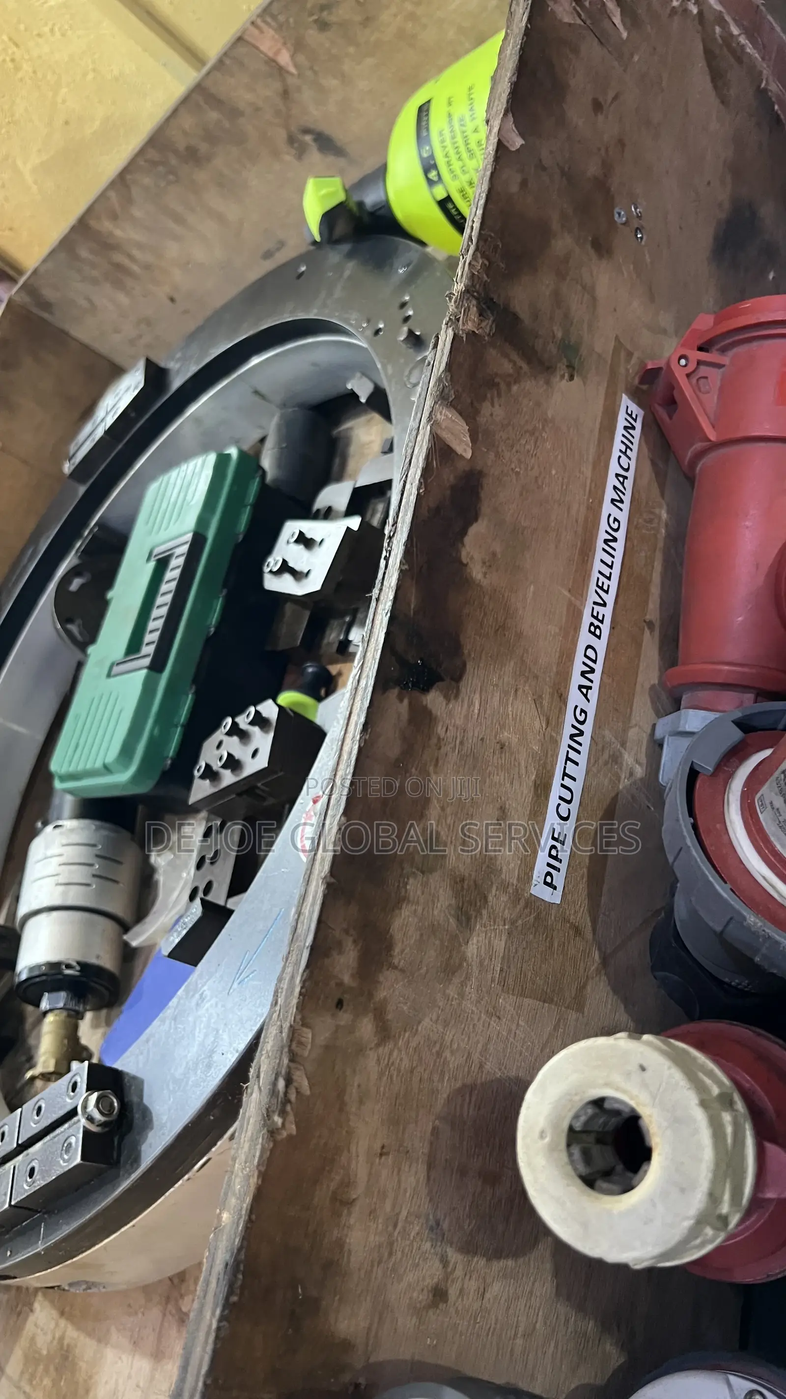 Cold Pipe Cutting and Beveling Machine