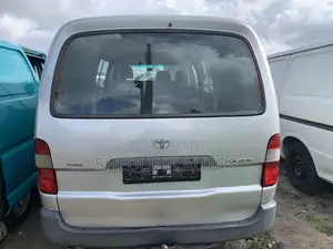 Toyota HiAce 2008 Silver