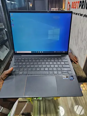 Laptop HP Dragonfly G4 16GB Intel Core I7 SSD 512GB