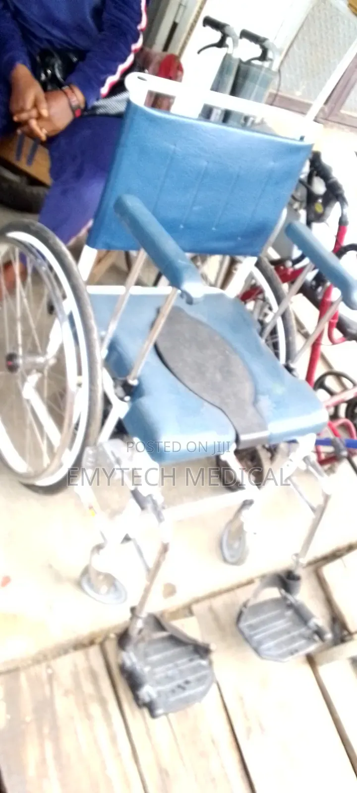 Commode Wheelchair