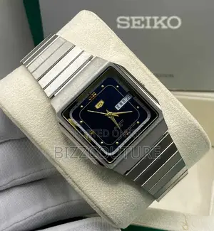 Original Seiko Silver Blue Dail Silver Chain Watch In Store