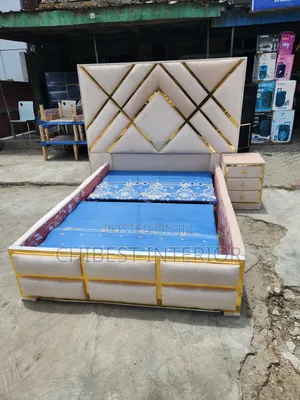 4and Half by 6 Bed With Its Bed Side