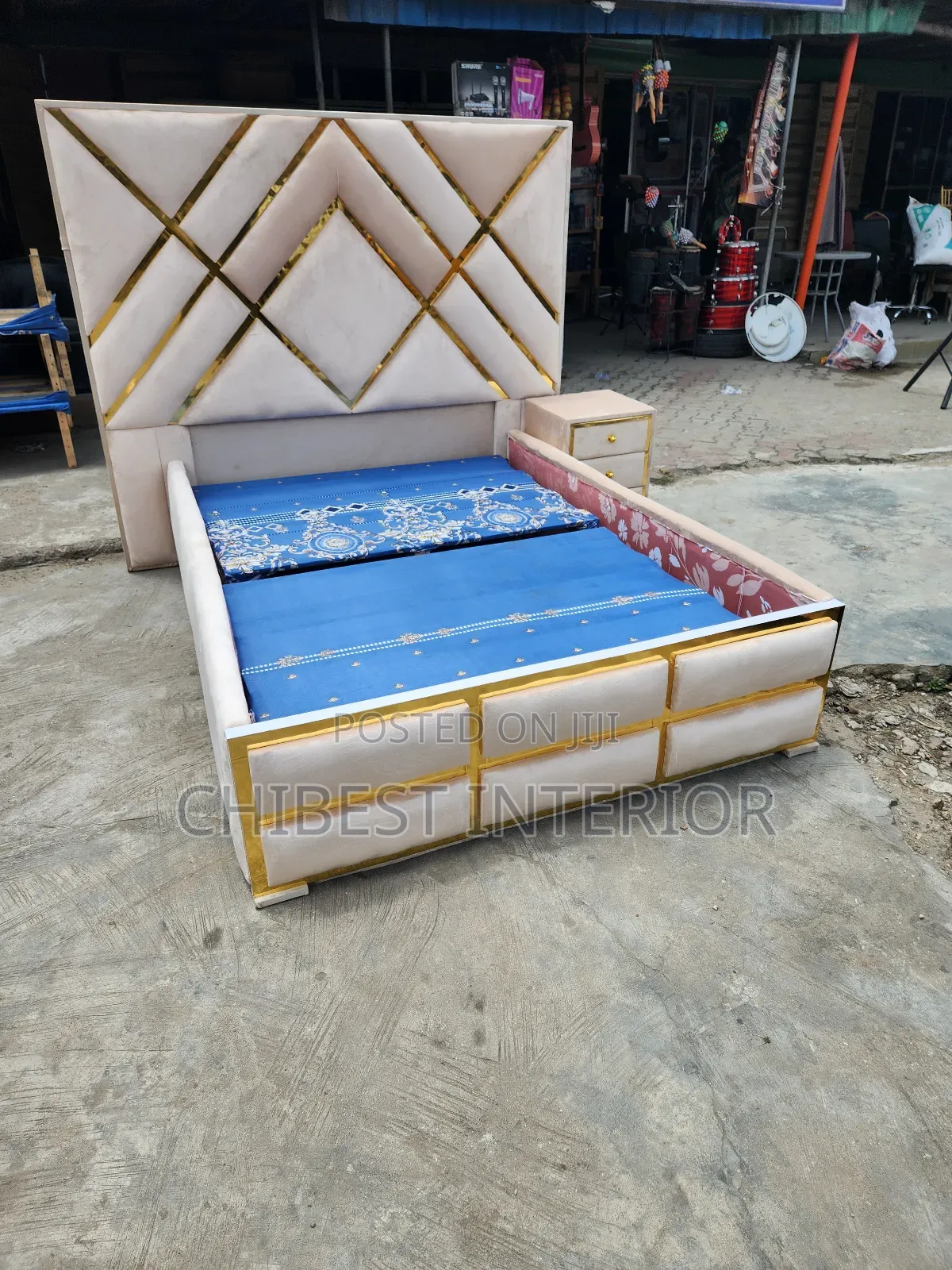 Cream Colour 4.5by6 Bed Stand.