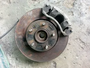 Complete Front Hub for Hyundai Elantra 008 Model