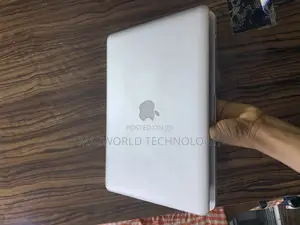 Laptop Apple MacBook Pro 2012 8GB Intel Core I5 HDD 750GB