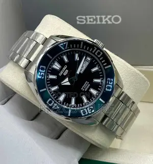 Original Seiko Sports Black Dail Silver Chain Watch in Store