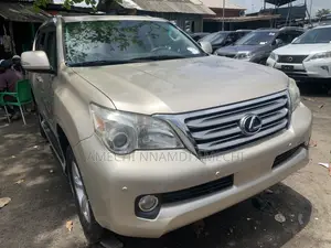 Lexus GX 460 Premium 2011 Gold