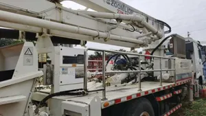 Brand New Zoom Lion Mounted Concrete Mixer Pump Truck