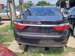 Lexus ES 2015 Gray