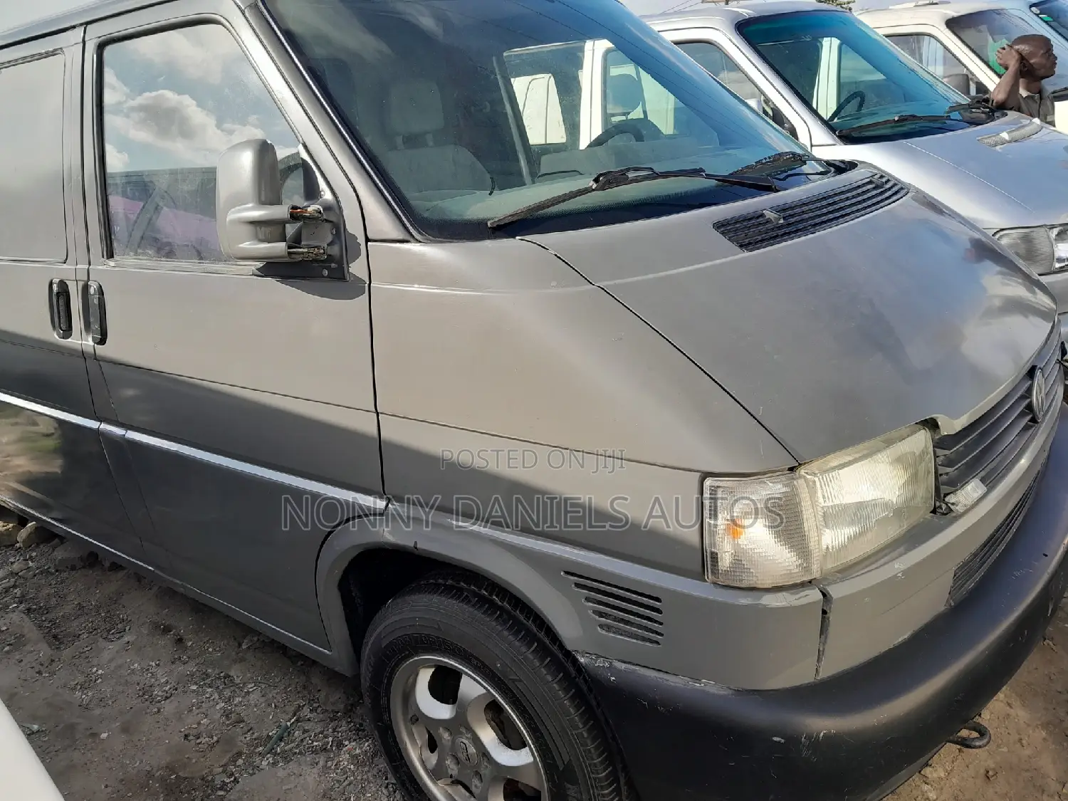 Volkswagen Transporter 2002 Grey
