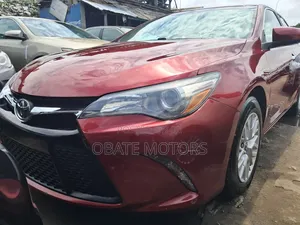 Toyota Camry 2017 Red