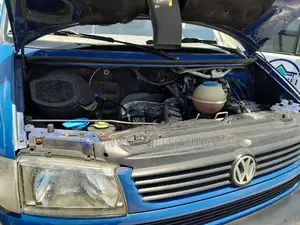 Volkswagen Transporter 2004 Blue