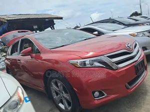Toyota Venza V6 AWD 2012 Red