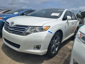 Toyota Venza V6 AWD 2010 White