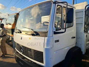 Mercedes Benz 814 Truck